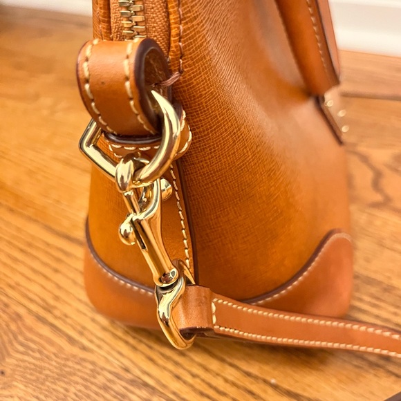 Dooney & Bourke Pebble Grain Zip Zip Satchel in caramel with crossbody - Picture 13 of 16